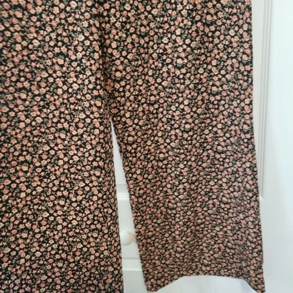 Audrey Floral Black Wide Leg Pants Size Medium - Picture 3 of 6